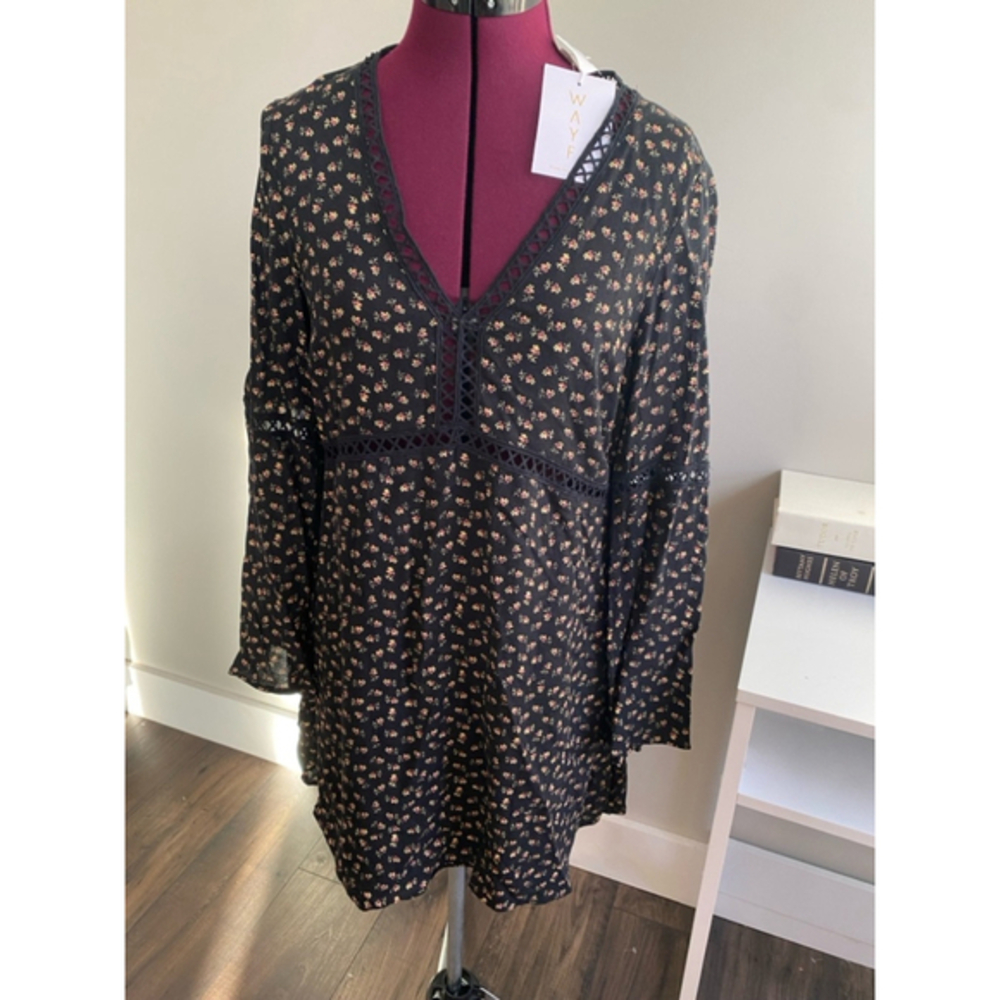 WAYF NWT Black Floral Dress Medium